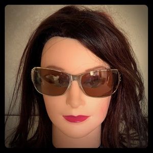 Women’s Oakley sunglasses